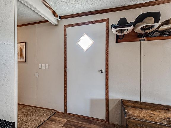 3rd image of 3335487 E 820th Rd