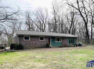 6147 Hill Haven Rd, Terre Haute, IN 47802