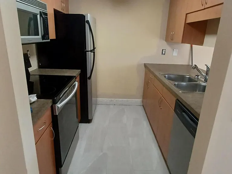 196 San Juan Cir — Photo 5