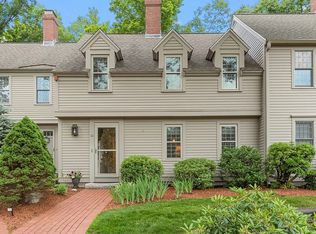10 Wintergreen Ct, Lunenburg, MA 01462
