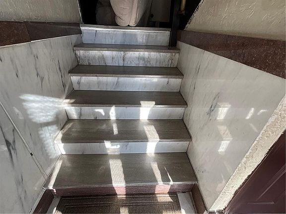 4th image of 3803 Pennsylvania Ave APT 1N