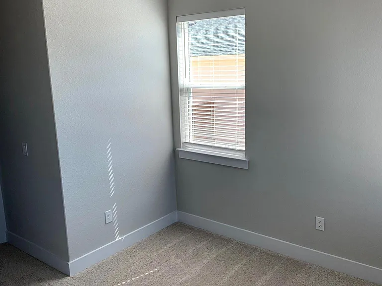 10717 Charger Way — Photo 32