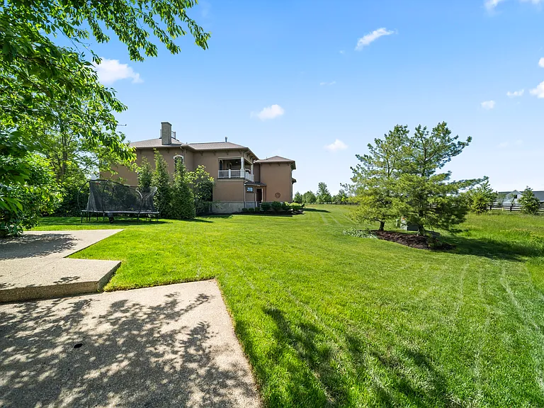 10420 Pagoda Way — Photo 18