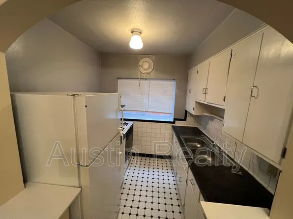 5834 Nottingham Ave #1E, Saint Louis, MO 63109