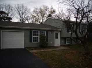 16 Sloop Ct, Barnegat, NJ 08005
