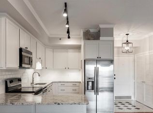 1211 S Eads St APT 1706, Arlington, VA 22202