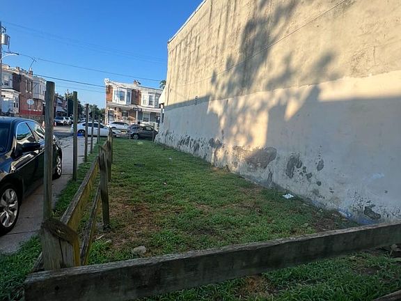 5th image of 5837 Race St