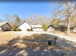 1607 Edgewood Pl, Clinton, MS 39056