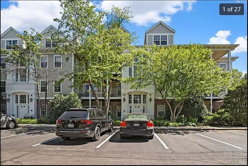 3333 Stratford Ct — Photo 1