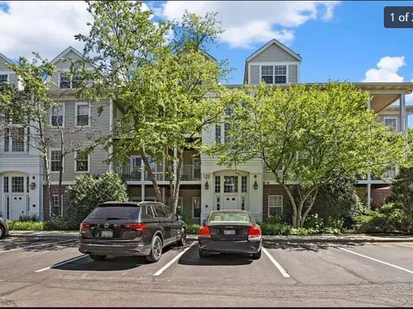 3333 Stratford Ct Floor 3, Lake Bluff, IL 60044