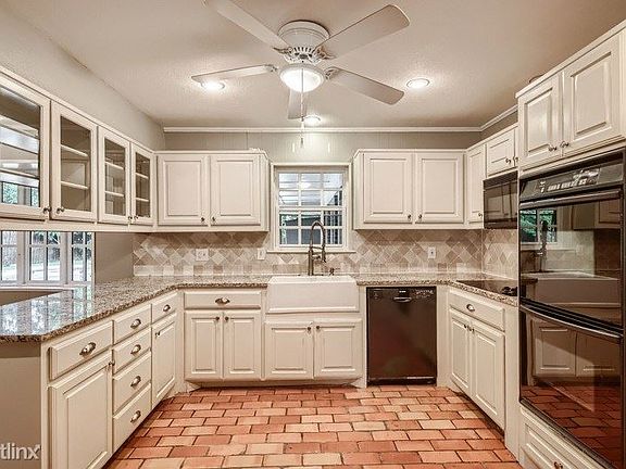 4th image of 3918 Kazak St