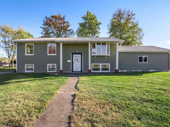 312 W 7th South St, Mount Olive, IL 62069