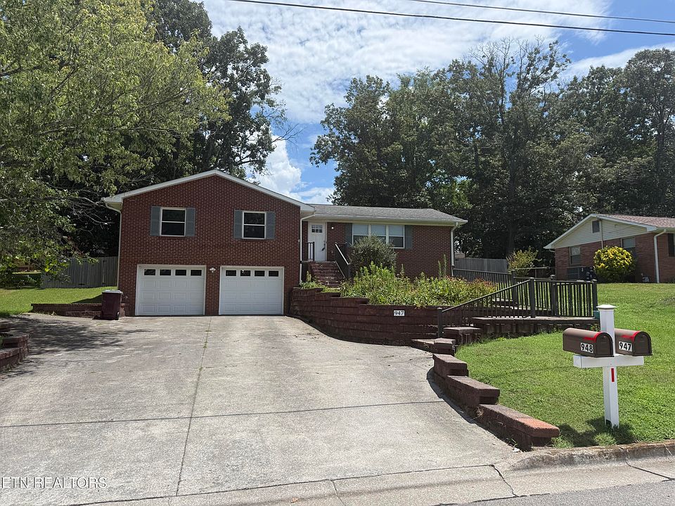 1st image of 947 N Linden Dr