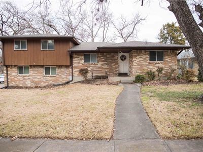 413 Ten Mile Dr, Desoto, TX, 75115