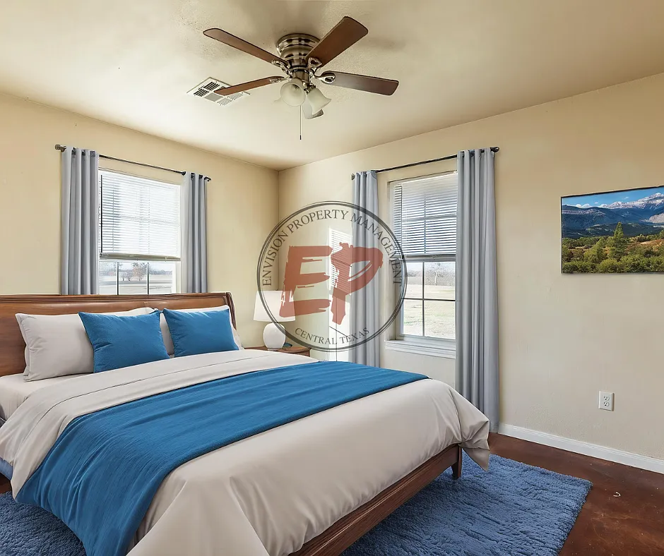 2824 Jerry Mashek Drive - 2 — Photo 4