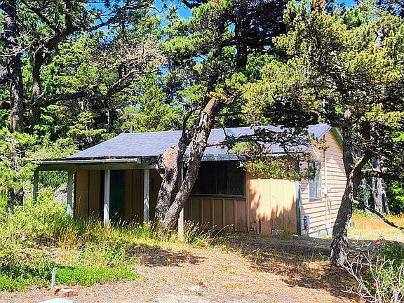 2nd image of 5729 NW Pacific Coast Hwy