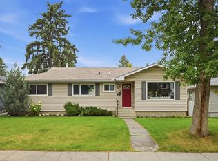 3324 S 36th Ave SW, Calgary, AB T3E 1C1