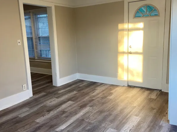 933 Calumet St #3, Detroit, MI 48201
