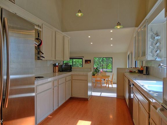 Large Kitchen