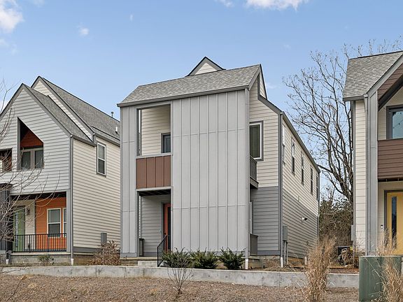 2nd image of 204 Lucile Ln