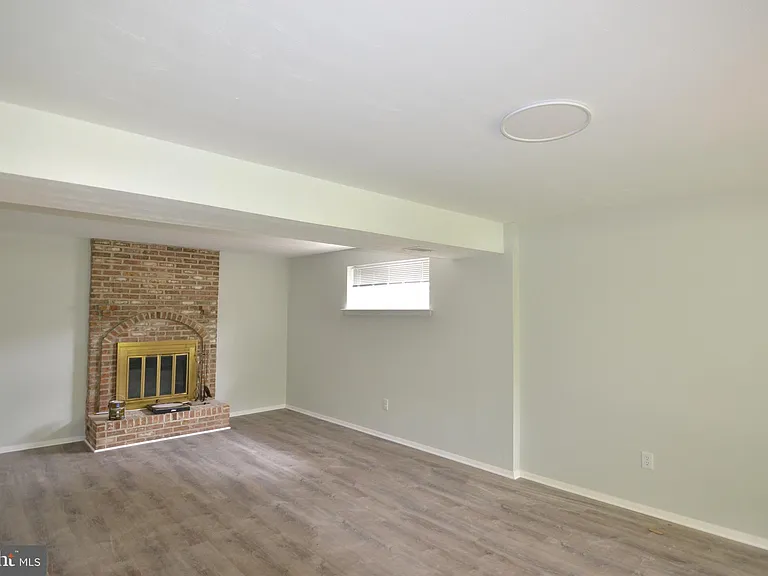 14011 Eagle Ct — Photo 24