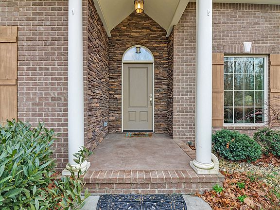 3rd image of 22 King John Ln