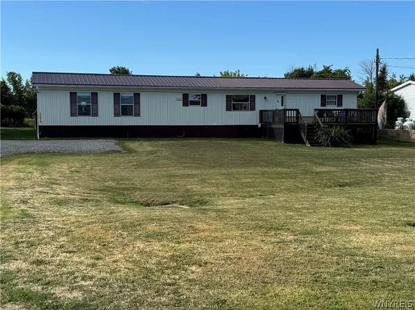 11578 Goetze Ln #8, Lyndonville, NY 14098