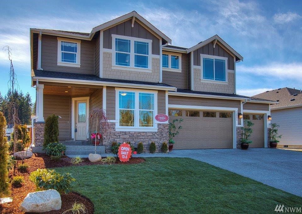 Pictures of previously built model home. For illustration purposes only. Some features may be upgrades. 