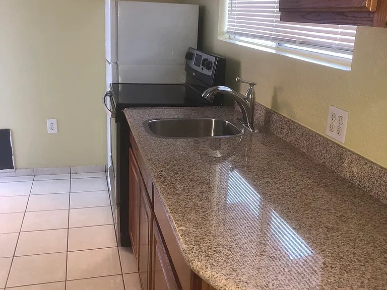 4945 Blanton Dr — Photo 9