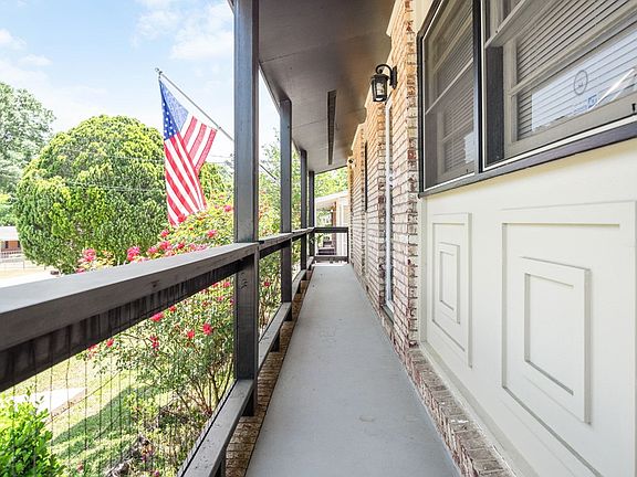 4th image of 4958 Gardiner Dr