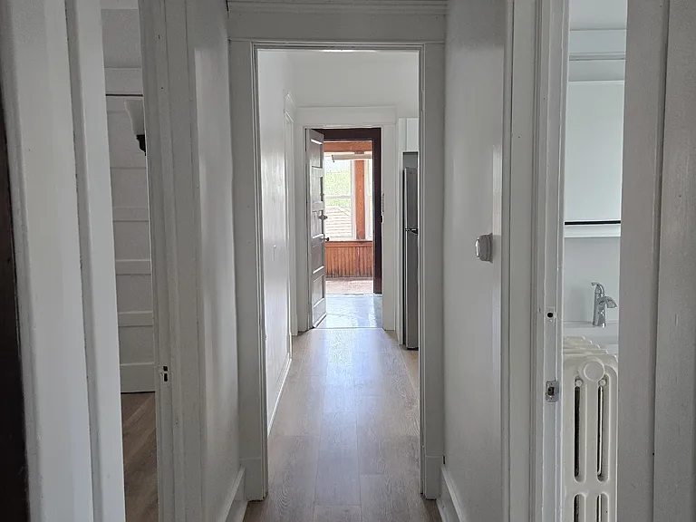 2425 Niagara St #2 — Photo 11
