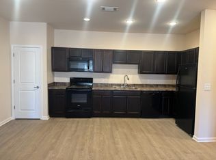 Madison Way, Clarksville, TN 37043