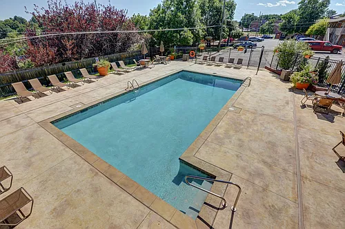 Edelweiss Apartments Photo 1