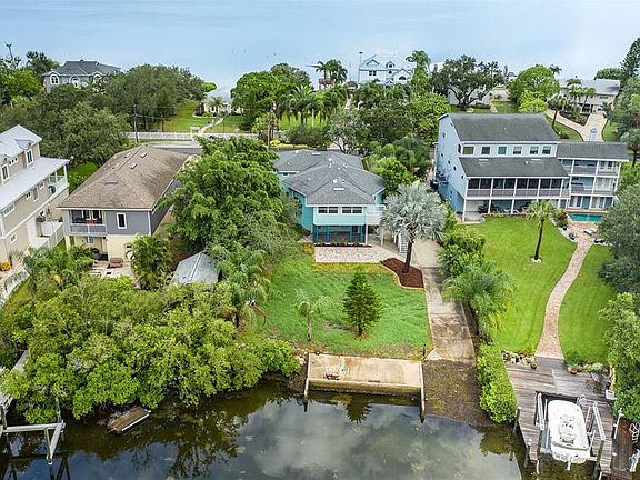 3rd image of 2030 GULFVIEW DRIVE