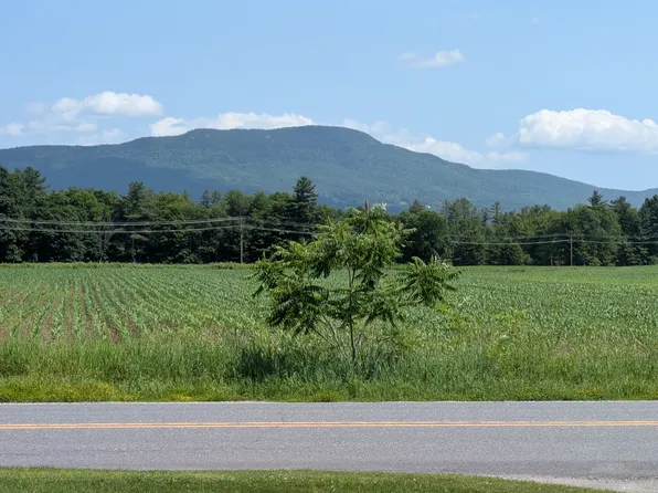 582 Stagecoach Rd, Morrisville, VT 05661