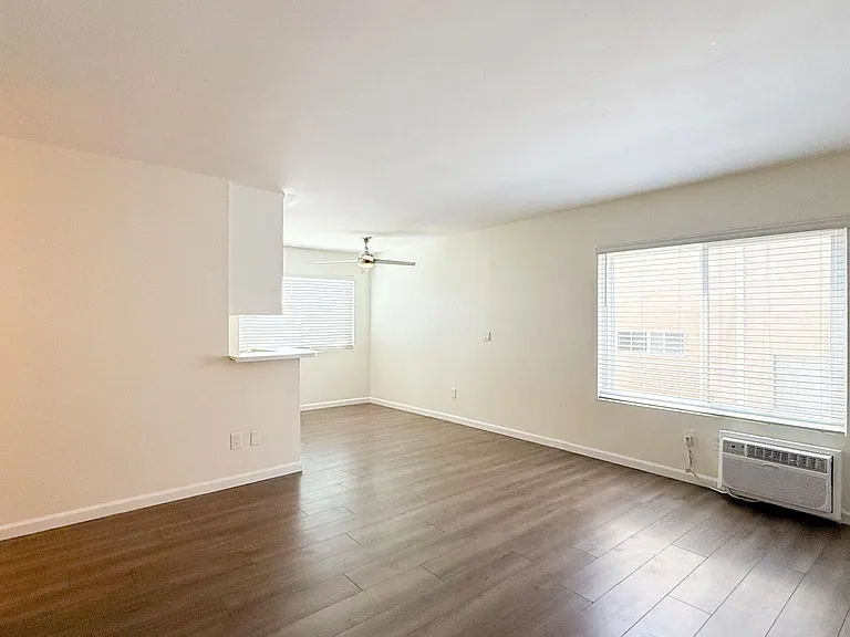 2625 Highland Ave — Photo 11