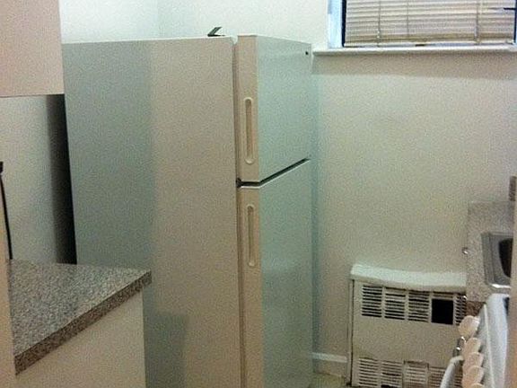 5th image of 8309 Brevoort St APT Lb