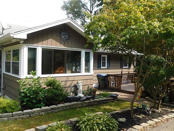 3rd image of 20 Stevens Ln