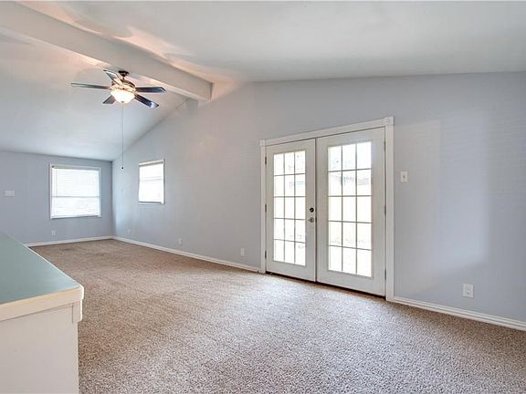 5th image of 811 Loganwood Ave