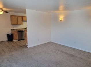 2306 W 45th Ave #B, Anchorage, AK 99517