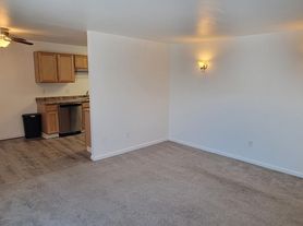 2306 W 45th Ave, Anchorage, AK