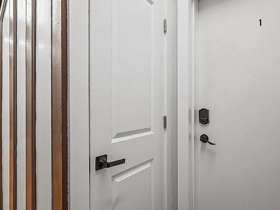 2nd image of 1117 Spring Garden Ave