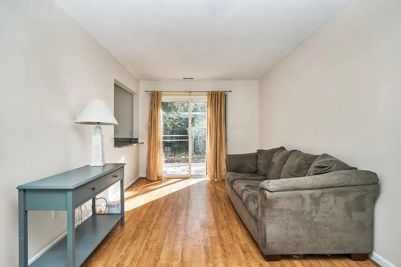 2515 Longleaf Ct - B1 — Photo 3