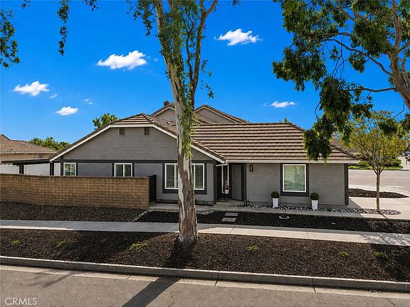 2nd image of 12351 Daisy Ct