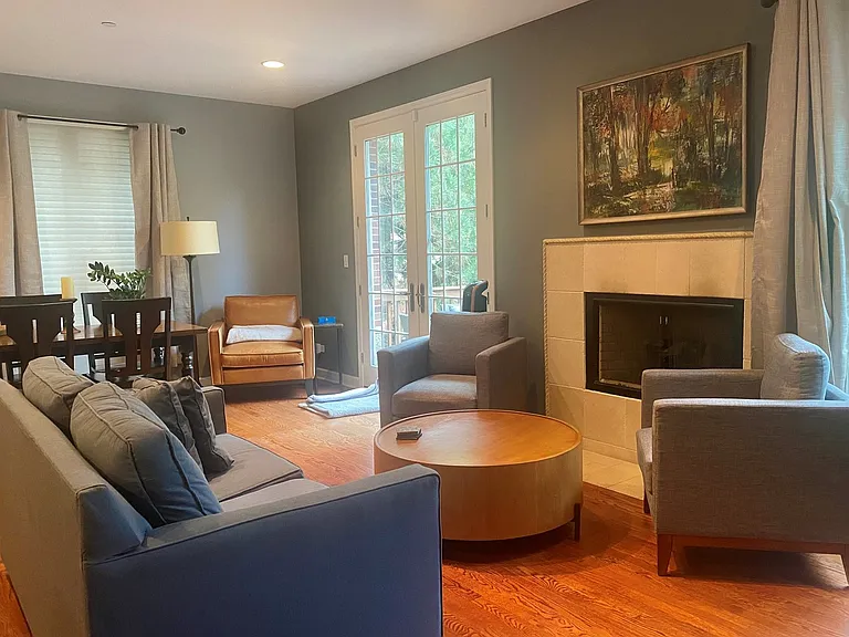 1501 Stonegate Mnr — Photo 6