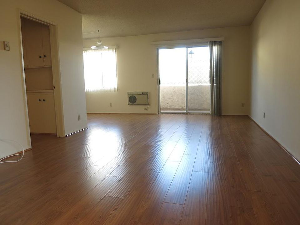 1st image of 1530 S Saltair Ave
