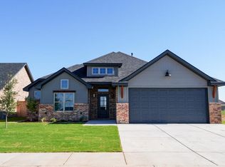 1110 N 6th St, Wolfforth, TX 79382