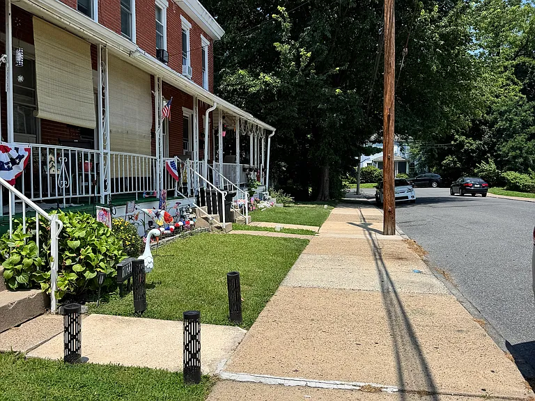 1016 Hill St — Photo 19