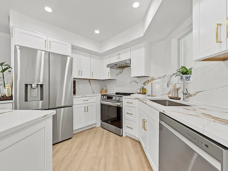288 Seabreeze Cir — Photo 14