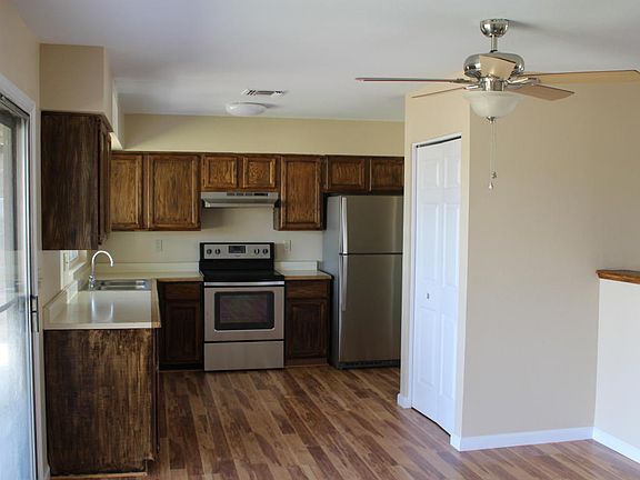 4th image of 1134 E Bisnaga St